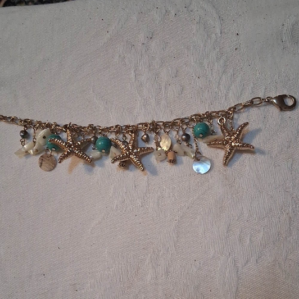 Gold Starfish Charm Bracelet - Picture 2 of 2